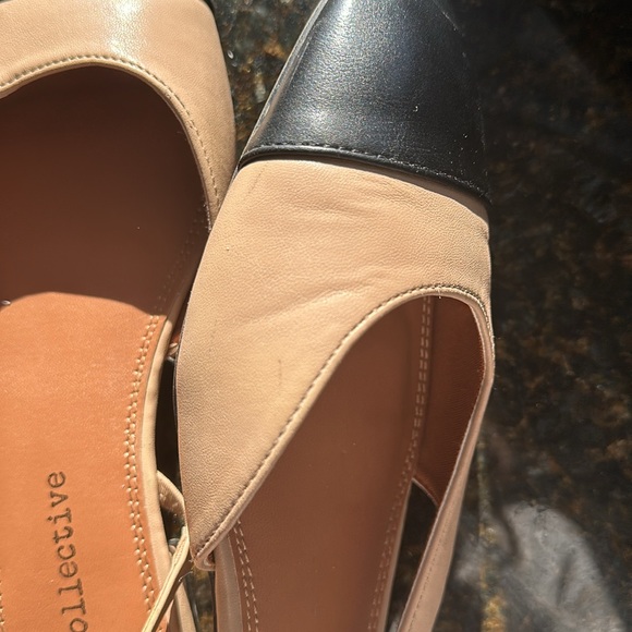 Vici Beige and Black Flats - Picture 8 of 9